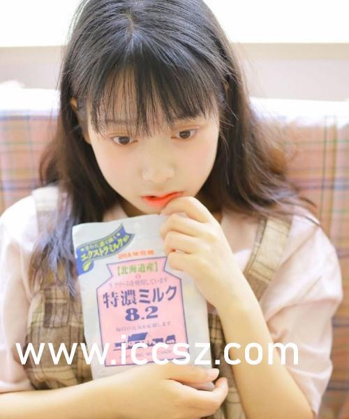 轻轻色国产在线